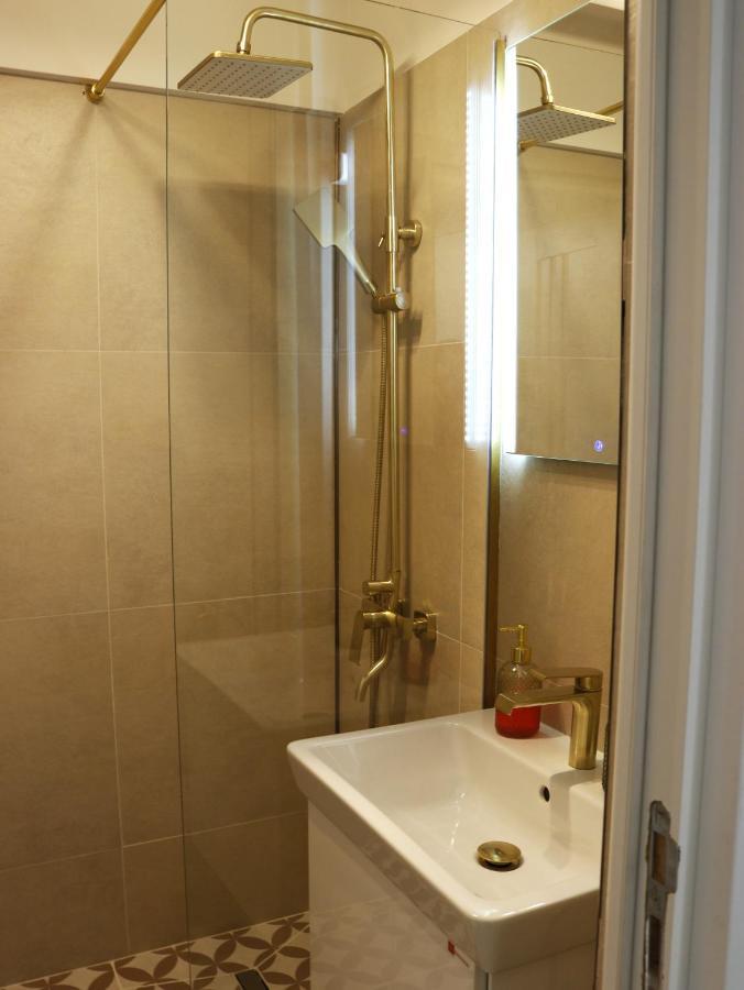 Mina City Center Apartment Amzei 부쿠레슈티 외부 사진