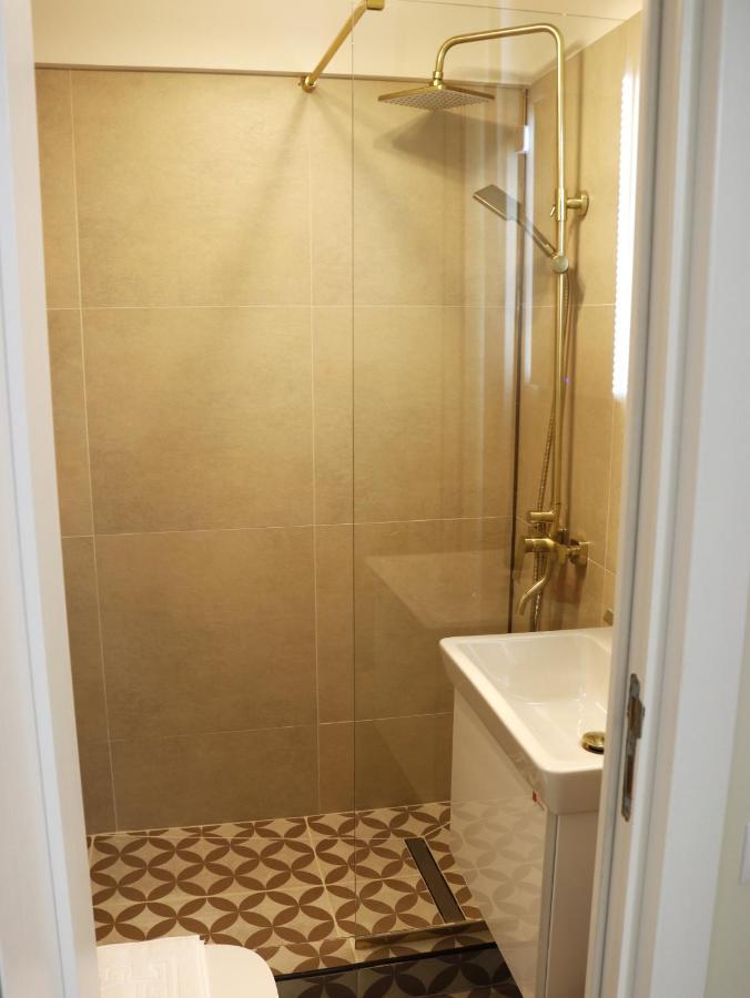 Mina City Center Apartment Amzei 부쿠레슈티 외부 사진