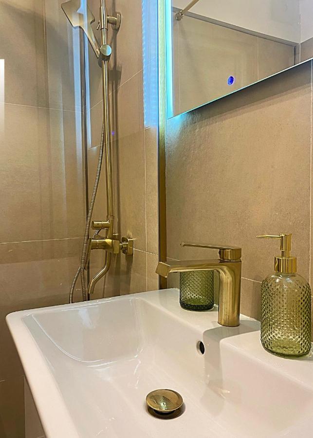 Mina City Center Apartment Amzei 부쿠레슈티 외부 사진
